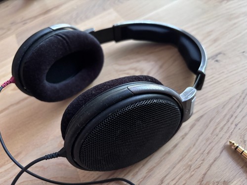 Sennheiser 600 headphones - sennheiser,